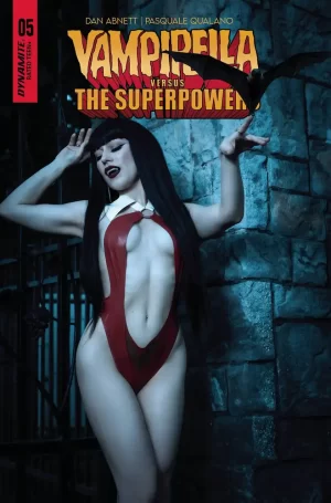 Vampirella vs Superpowers #5 (Cover F - Cosplay)