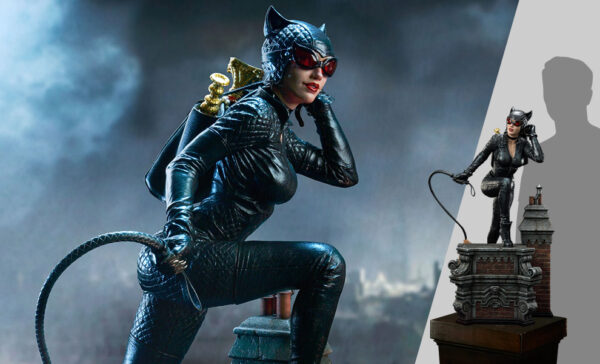 Catwoman DC Comics 1:3 Scale Statue