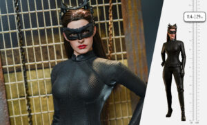 Catwoman DC Comics Sixth Scale Figure