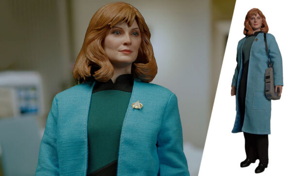 Dr. Beverly Crusher (Standard Edition) Star Trek Sixth Scale Figure