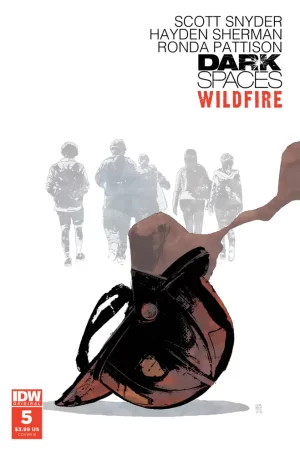 Dark Spaces Wildfire #5 (Cover B - Sorrentino)