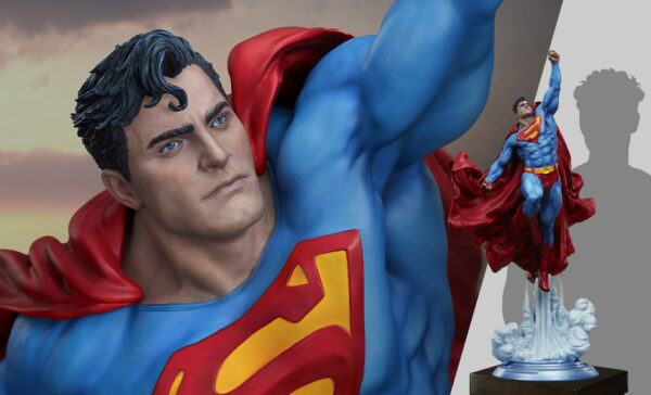 Superman DC Comics Premium Format™ Figure