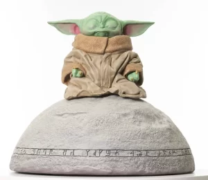 Star Wars the Mandalorian Milestones Seeing Stone Grogu Statue